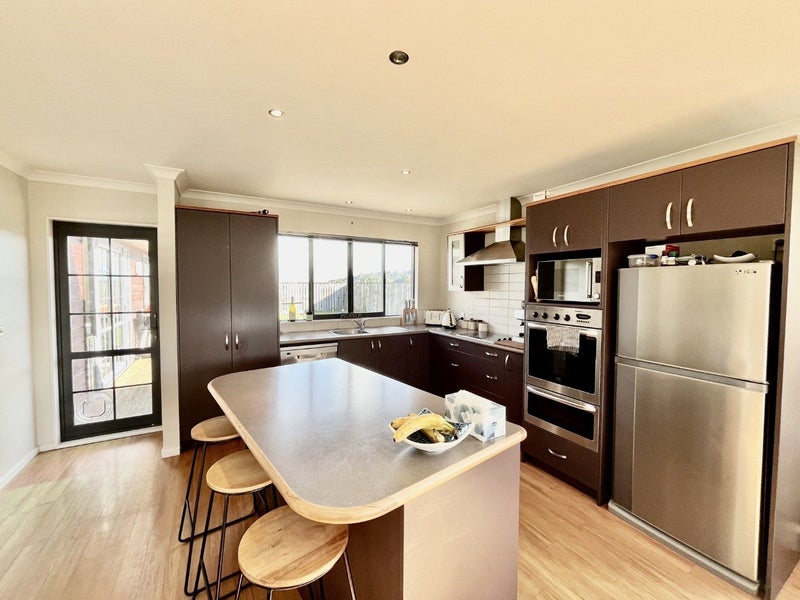 20 Kelso Grove, Kelson, Lower Hutt - Carousel 2