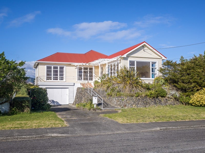 14 Francis Road, Paraparaumu Beach, Paraparaumu - Carousel 1