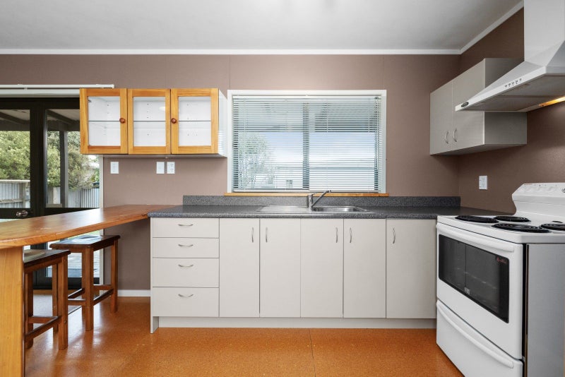 736 Ngaio Street, Mahora, Hastings - Carousel 1