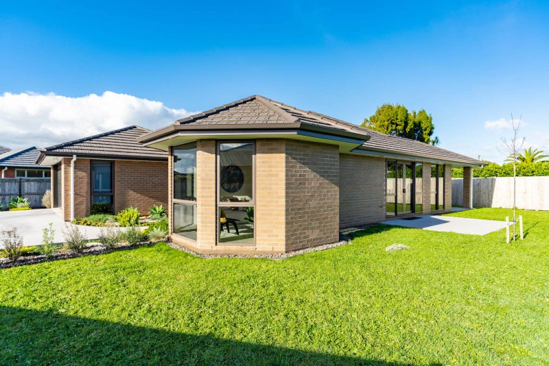 20 Celtic Place, Waipu, Waipu - Carousel 2