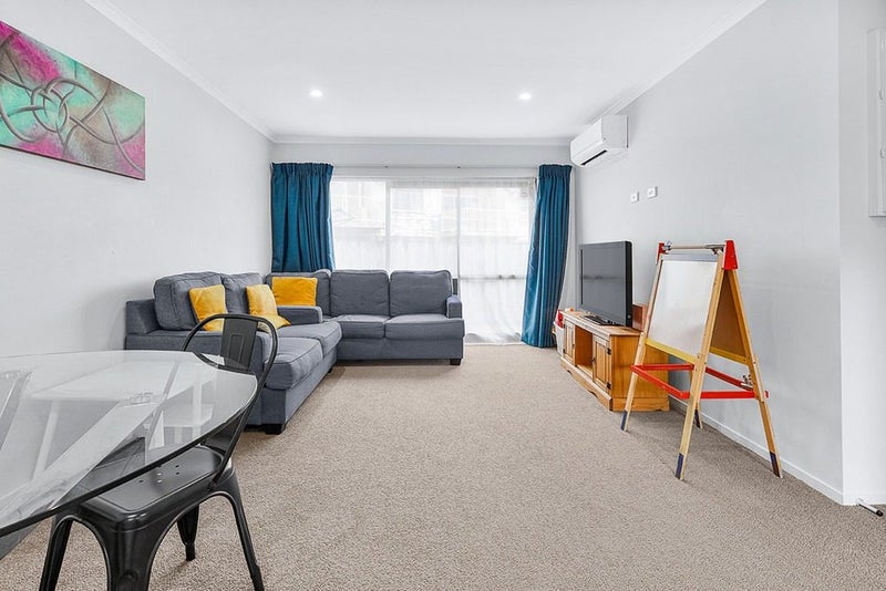 5/5 Jones Crescent, Melville, Hamilton - Carousel 2