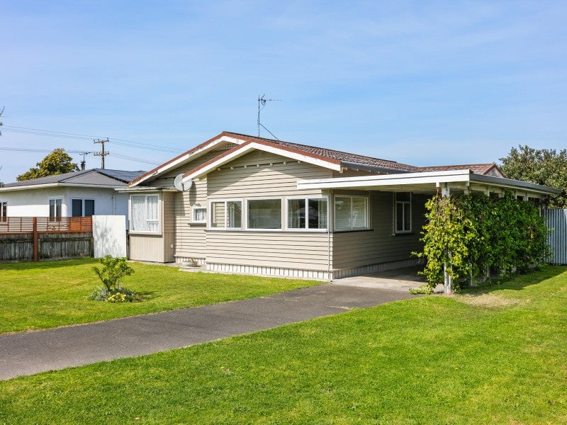 4 Oates Street, Elgin, Gisborne - Carousel 1