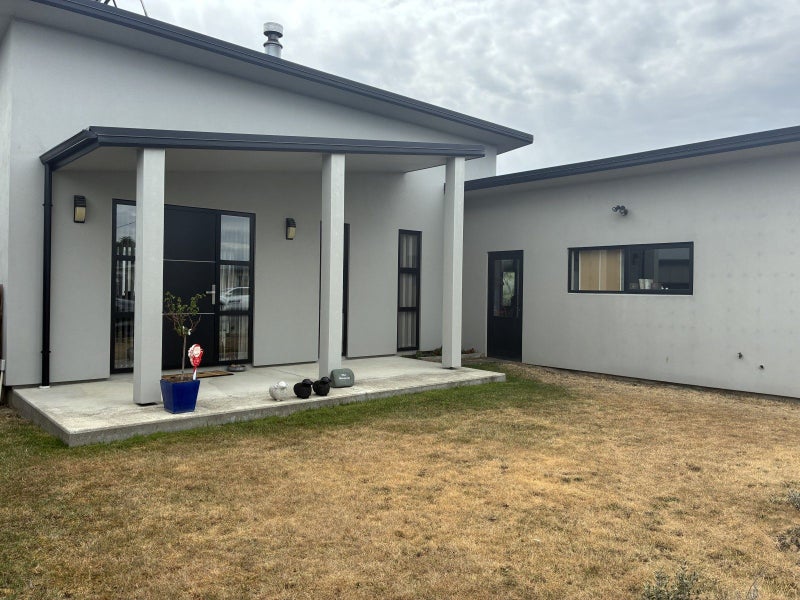 27 Station Street, Alexandra, Alexandra - Carousel 1