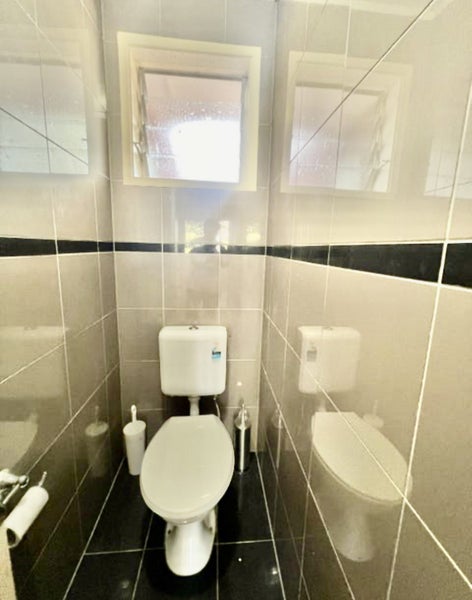 25 Dallas Place, New Windsor, Auckland - Carousel 10