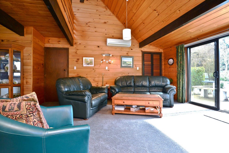 2 Gainsford Road, Rukuhia, Hamilton - Carousel 2