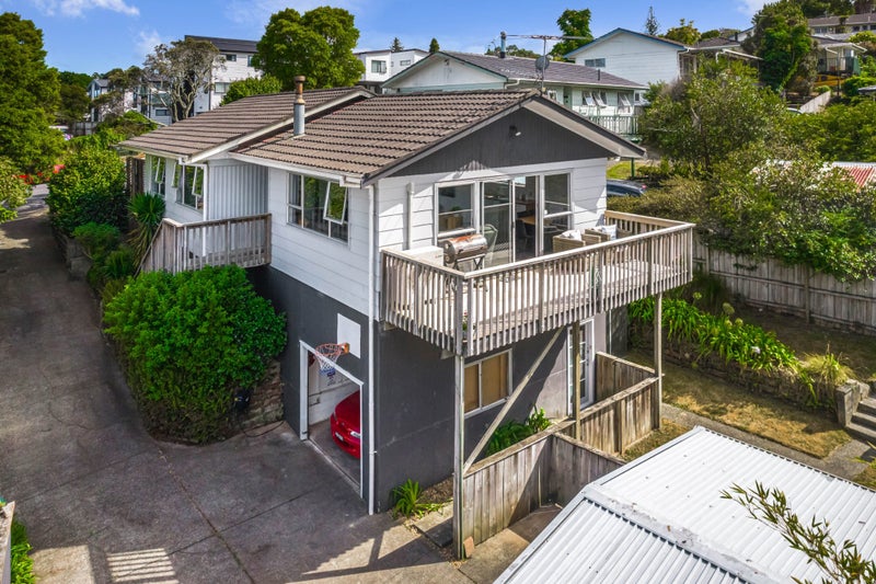 34 Redwood Drive, Massey, Auckland - Carousel 1
