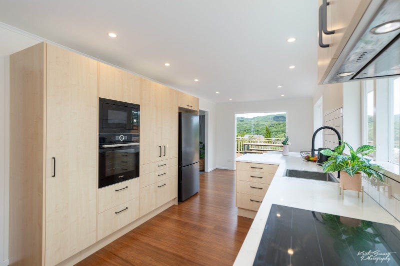 19 Otira Grove, Kelson, Lower Hutt - Carousel 2