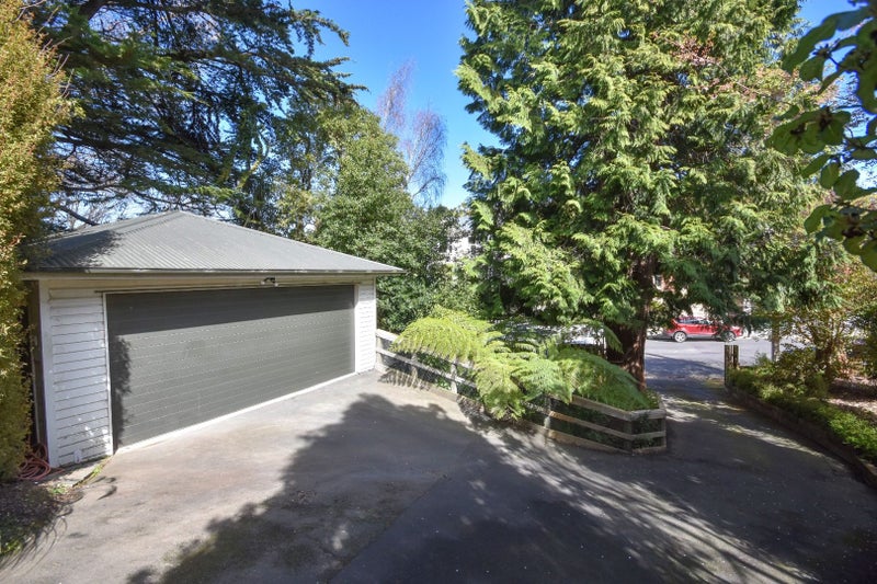 1 Belleknowes Terrace, Belleknowes, Dunedin - Carousel 2