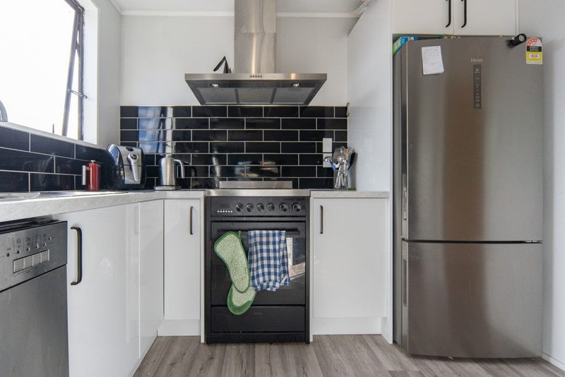 33B Breckons Avenue, Nawton, Hamilton - Carousel 2