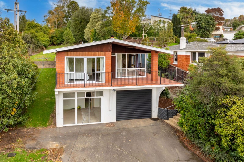 19 Centennial Avenue, Helensburgh, Dunedin - Carousel 1