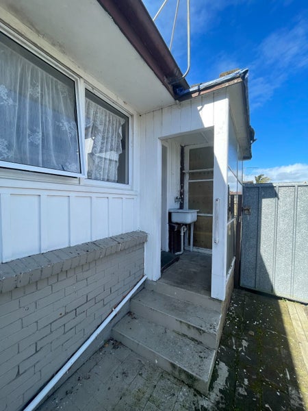 3/39 Shakespeare Road, Milford, Auckland - Carousel 15