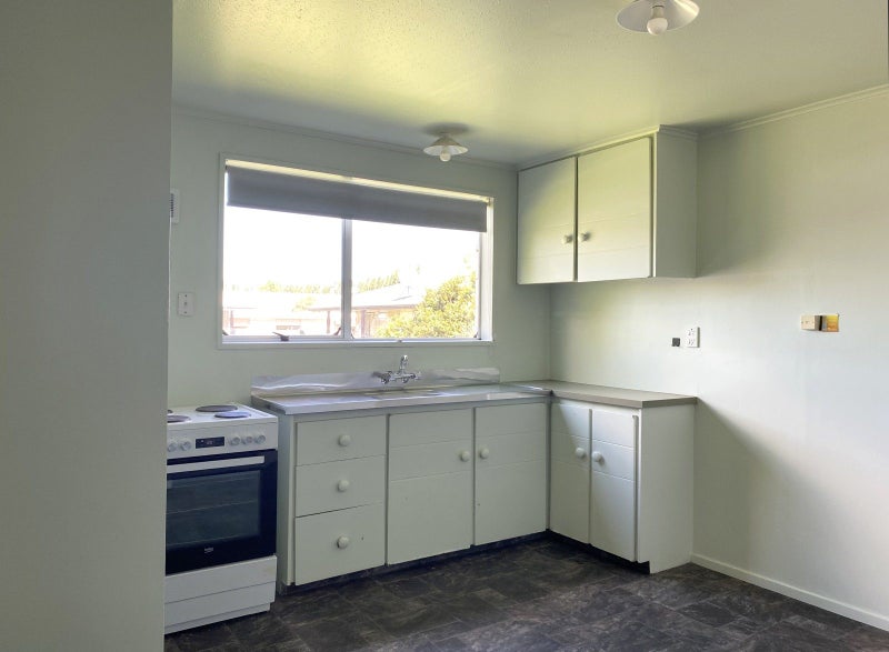 2/28 Chalmers Avenue, Hampstead, Ashburton - Carousel 2