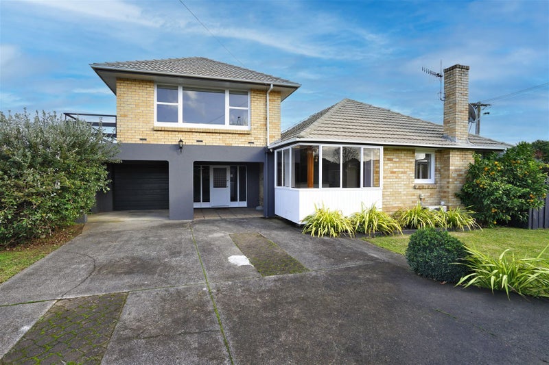 125 Forest Lake Road, Forest Lake, Hamilton - Carousel 1