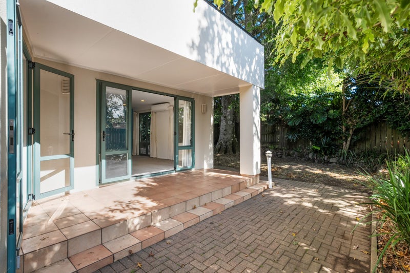 71C Landscape Road, Mount Eden, Auckland - Carousel 2