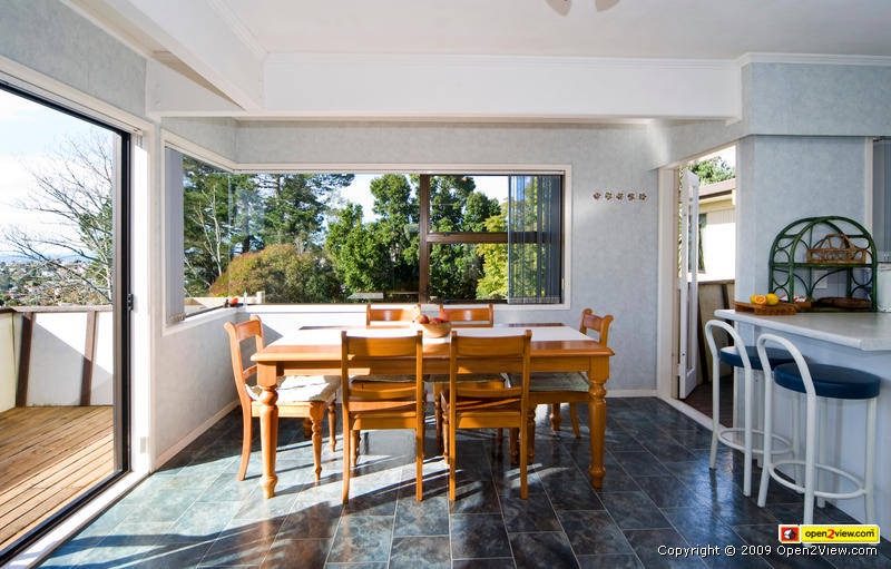 100 Arran Road, Browns Bay, Auckland - Carousel 2