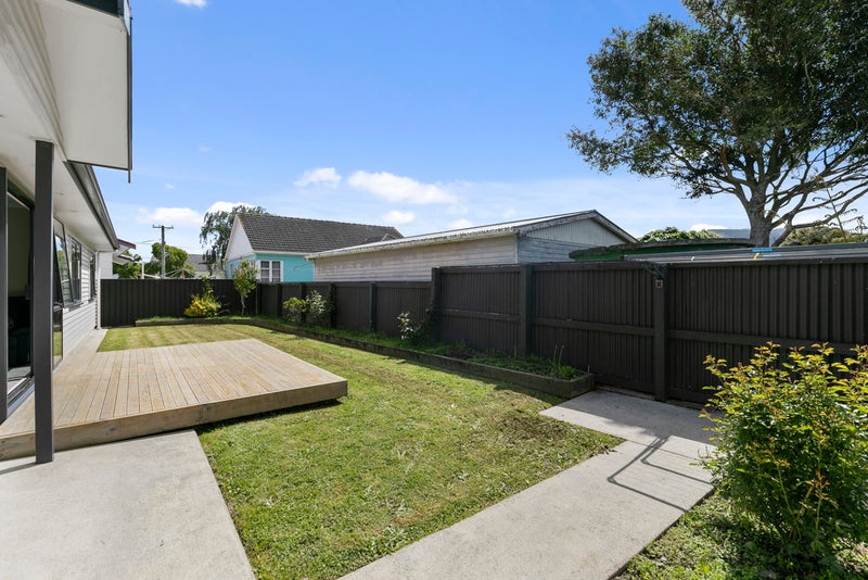 25A Athlone Crescent, Boulcott, Lower Hutt - Carousel 14