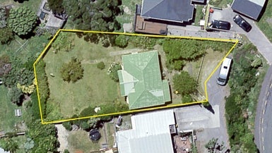 9 Nevay Road, Karaka Bays, Wellington - Carousel 1