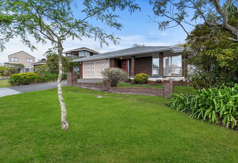 53 Centorian Drive, Windsor Park, Auckland - Carousel 2