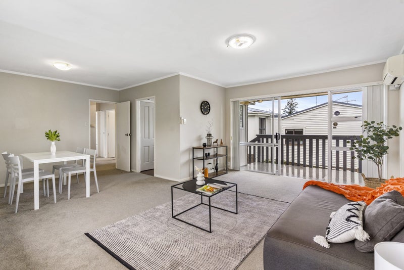 2/19 Middlesex Road, Waterview, Auckland - Carousel 2