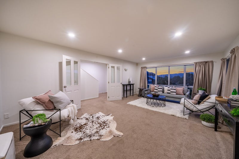 12 Lanyon Place, Whitby, Porirua - Carousel 2