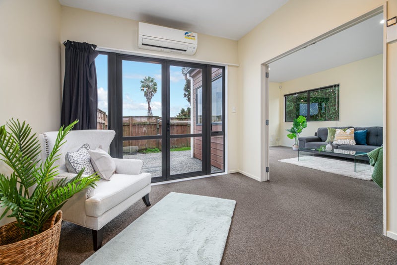 1/167 Whitney Street, Blockhouse Bay, Auckland - Carousel 1