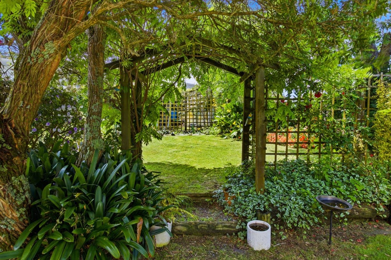 14 The Boulevard, Sunnyhills, Auckland - Carousel 2
