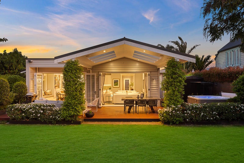 2 Adam Street, Greenlane, Auckland - Carousel 1