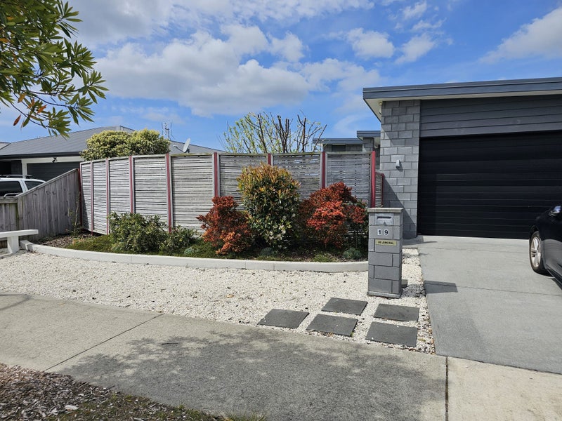19 Piata Street, Papamoa Beach, Papamoa - Carousel 2