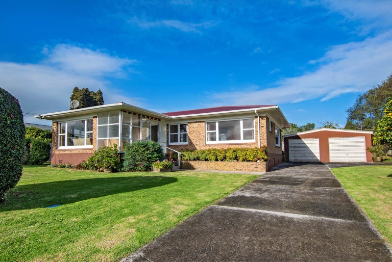3 Te Paka Crescent, Kamo, Whangarei - Carousel 1