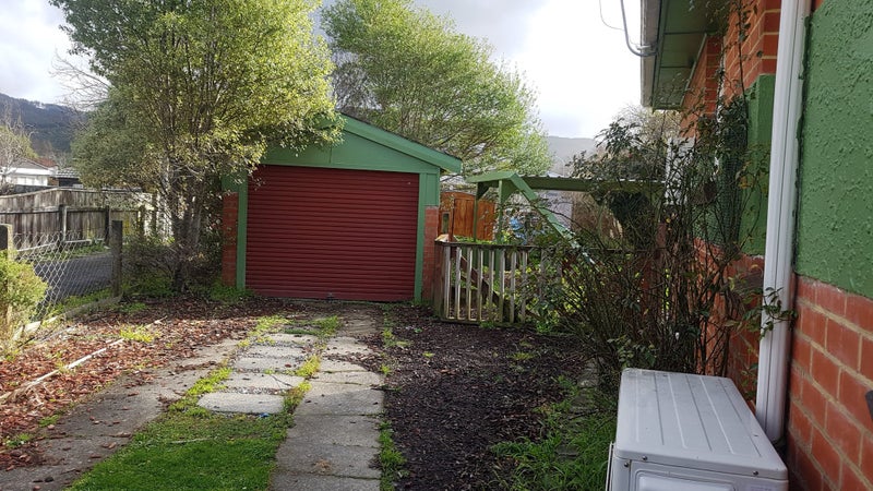 16 Marion Street, Silverstream, Upper Hutt - Carousel 16