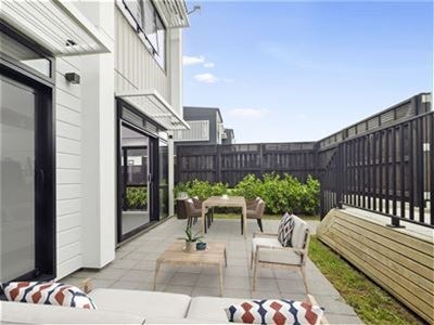 133 Bonair CREScent, Silverdale, Silverdale - Carousel 2