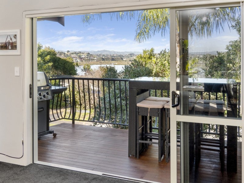 36 Rewarewa Place, Matua, Tauranga - Carousel 2