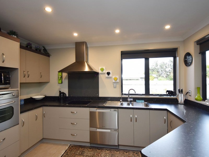 107 Avenal Street, Avenal, Invercargill - Carousel 2