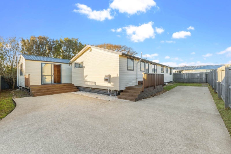 40 Airfield Road, Takanini, Auckland - Carousel 1