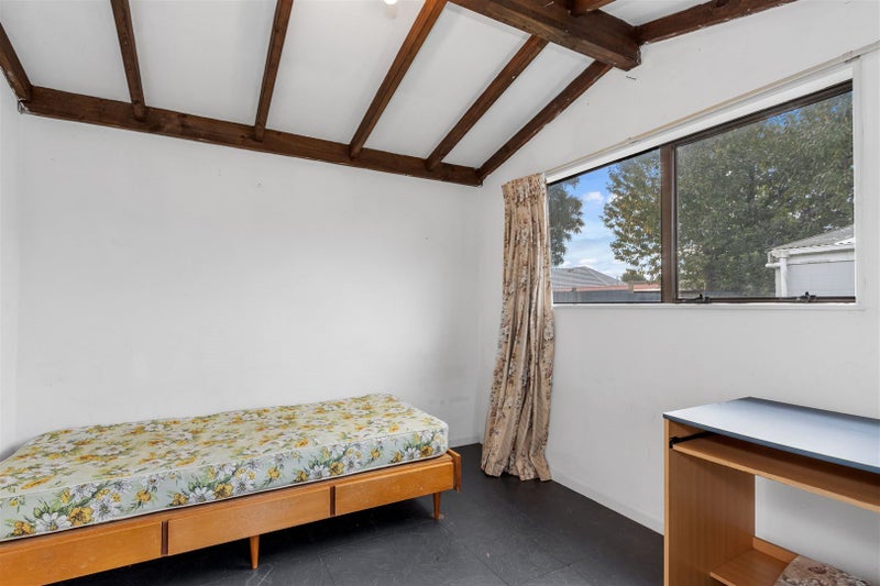16 Glencoe Street, Burnside, Christchurch - Carousel 13