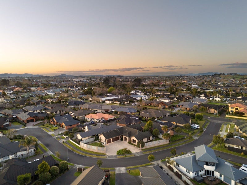 6 Merlin Close, Huntington, Hamilton - Carousel 37