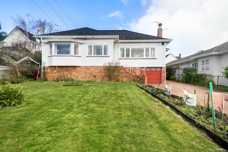 29 Codrington Crescent, Mission Bay, Auckland - Carousel 1