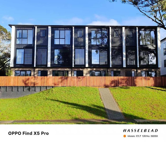 24 Glenmore Road, Sunnyhills, Auckland - Carousel 1