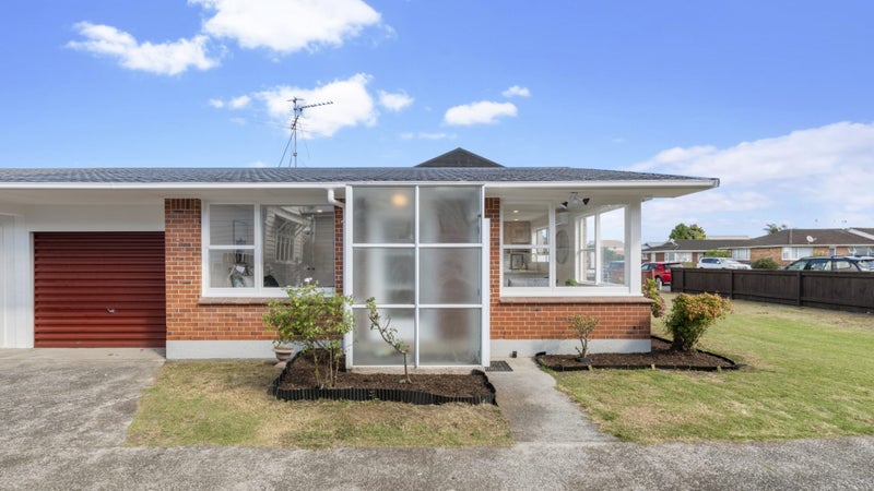 1/840 Manukau Road, Onehunga, Auckland - Carousel 1