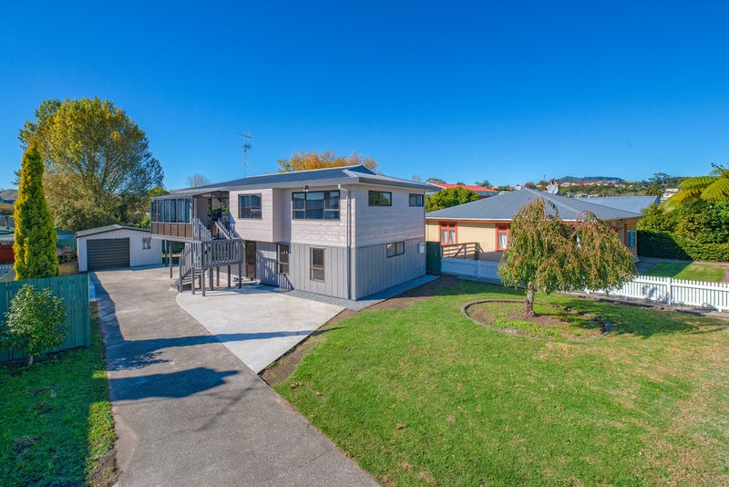 38 William Street, Huntly - Carousel 1