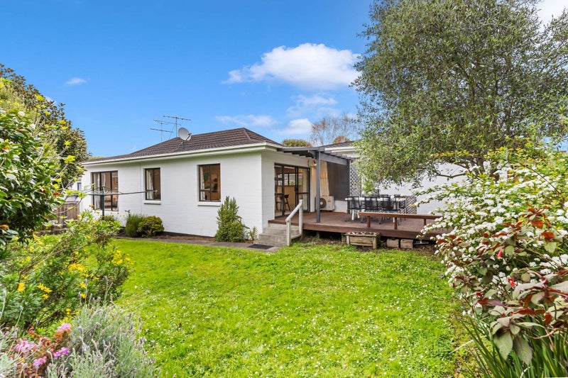 2/58 Monteith Crescent, Remuera, Auckland - Carousel 1