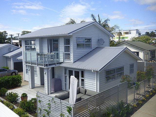 8B Beach Road, Manly, Whangaparaoa - Carousel 1