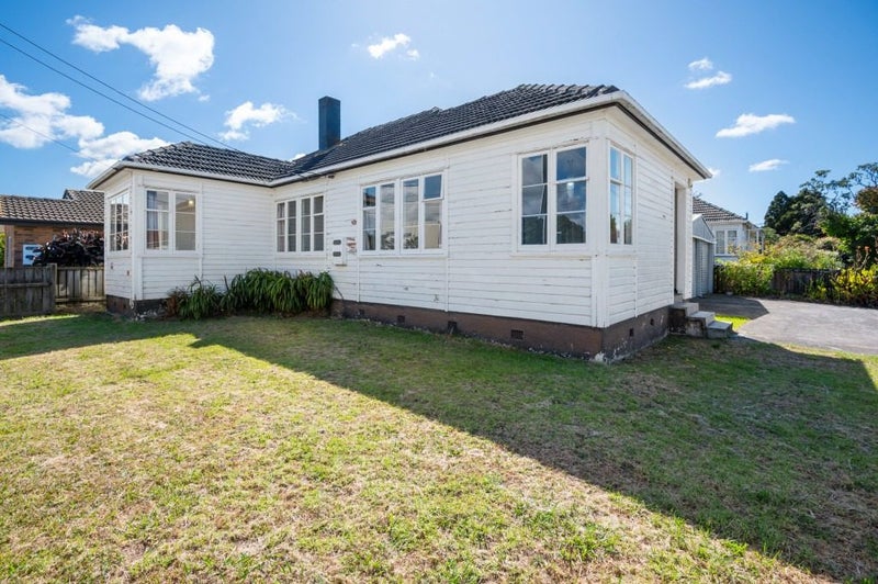 15 Miranda Street, Avondale, Auckland - Carousel 21