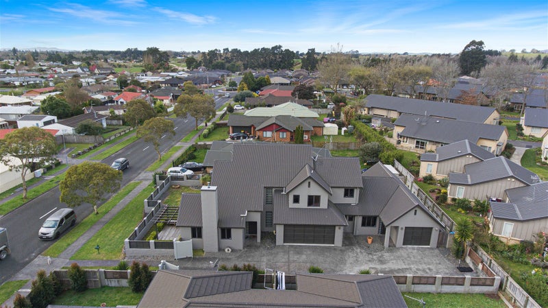 13 Dixon Road, Fitzroy, Hamilton - Carousel 2