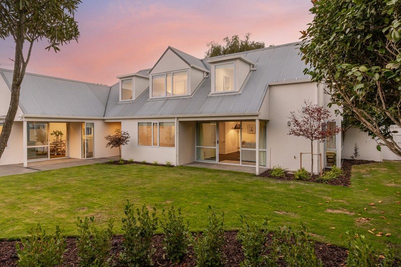 137C Memorial Avenue, Burnside, Christchurch - Carousel 1