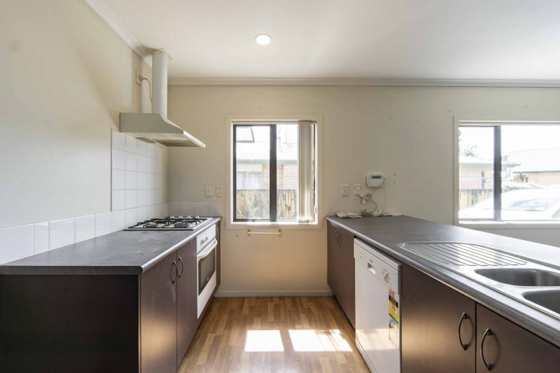 13 Harvard Court, Melville, Hamilton - Carousel 2