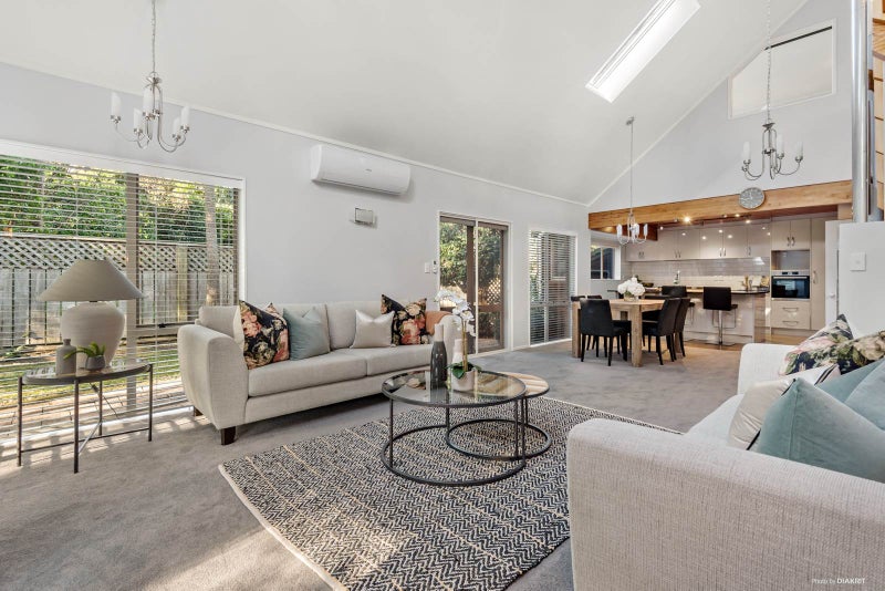 7 Derby Downs Place, Ellerslie, Auckland - Carousel 2