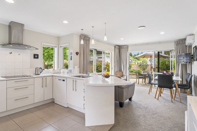 24/100 Millers Road, Brookfield, Tauranga - Carousel 2