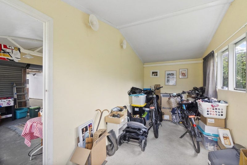 3 Saint Olpherts Avenue, Hamilton East, Hamilton - Carousel 34