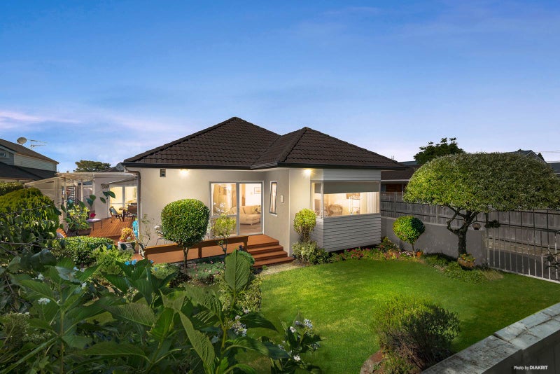 47 Amaru Road, One Tree Hill, Auckland - Carousel 1